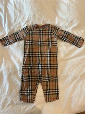 Burberry Classic Plaid Long-Sleeve Baby One-Piece - Tan 18M